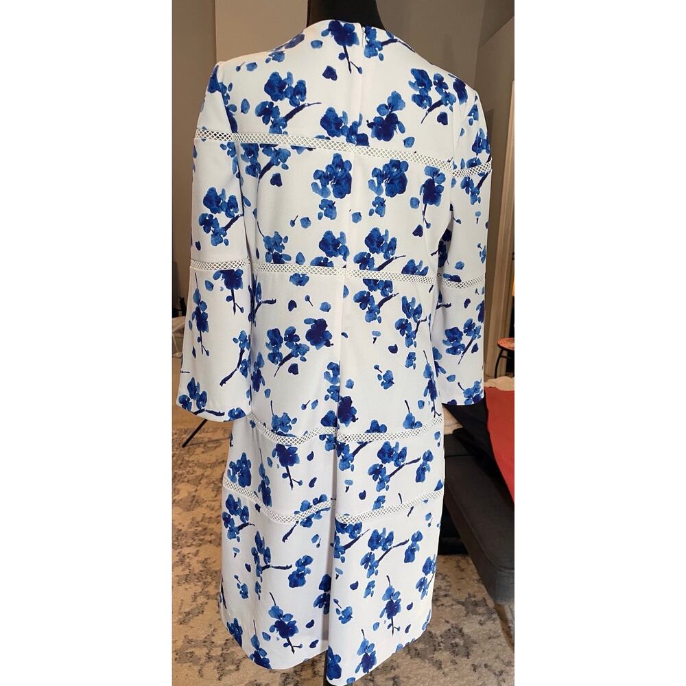 Lauren Ralph Lauren Blue & White Floral Lattice Sheath Dress Size 6 - Picture 4 of 5